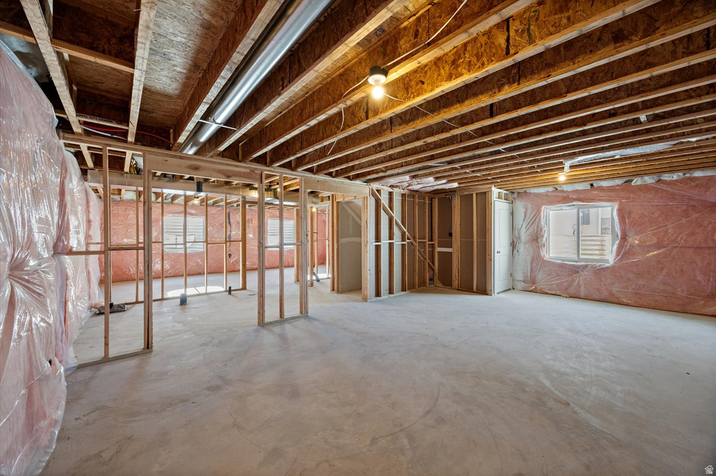 594 E 400 S Nephi, UT 84648