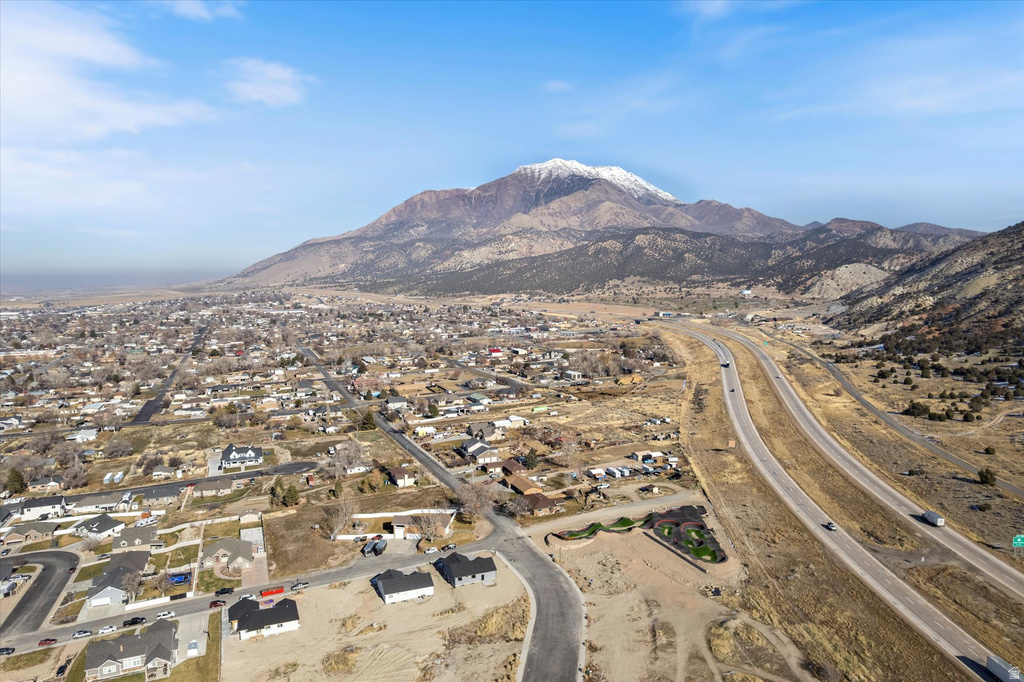 594 E 400 S Nephi, UT 84648