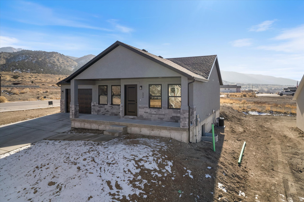 594 E 400 S Nephi, UT 84648