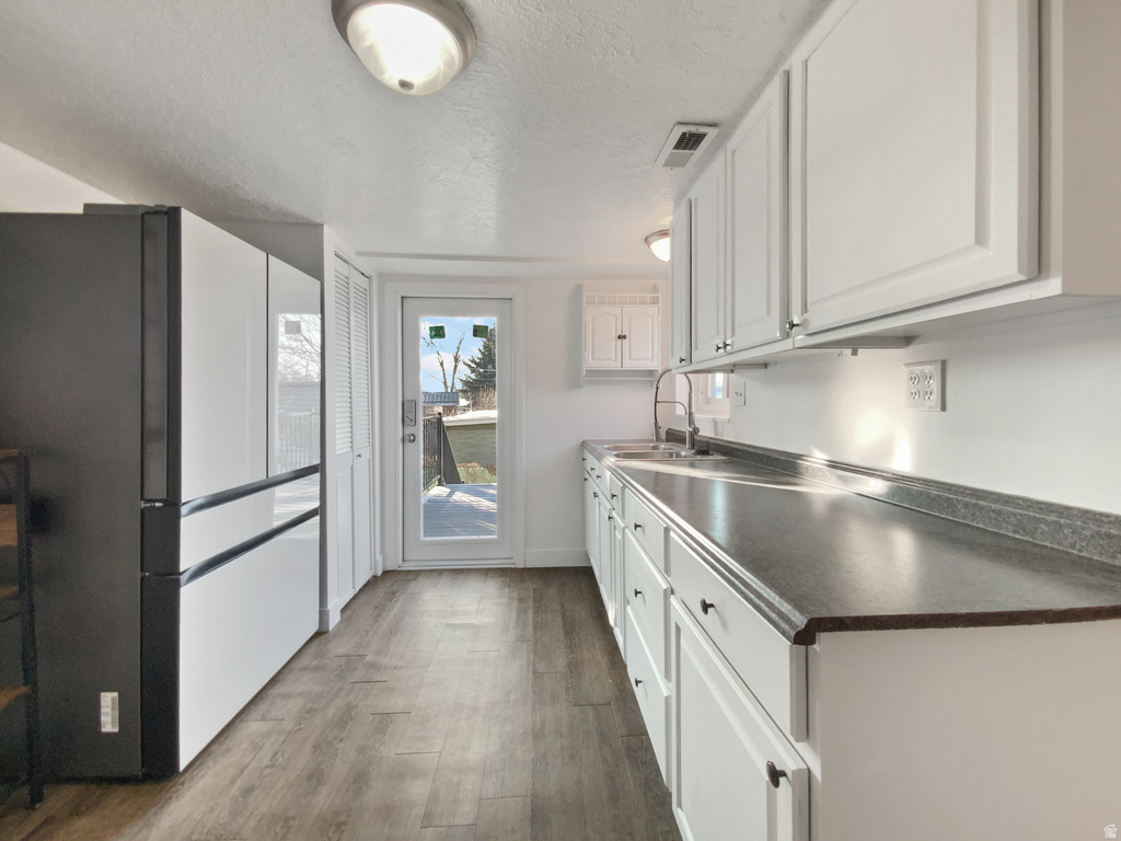 880 E CASA NEGRA AVE Midvale, UT 84047