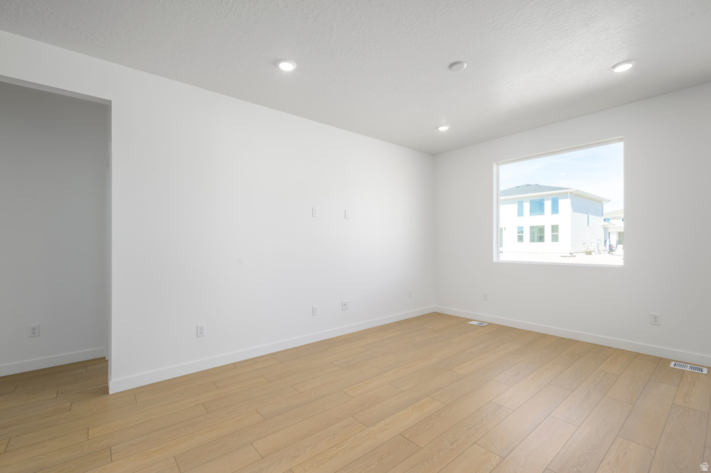 2035 E SWALLOW DR #4066 Eagle Mountain, UT 84005