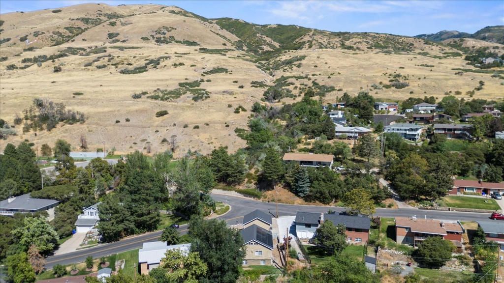 1225 N 900 E Bountiful, UT 84010