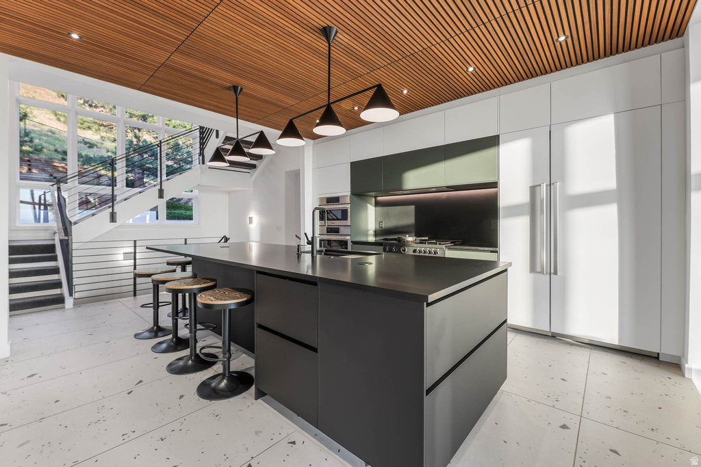 2093 S LAKELINE DR Salt Lake City, UT 84109