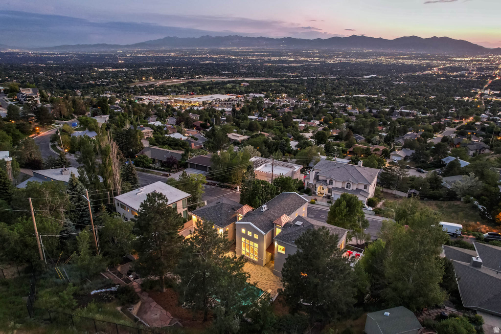 2093 S LAKELINE DR Salt Lake City, UT 84109