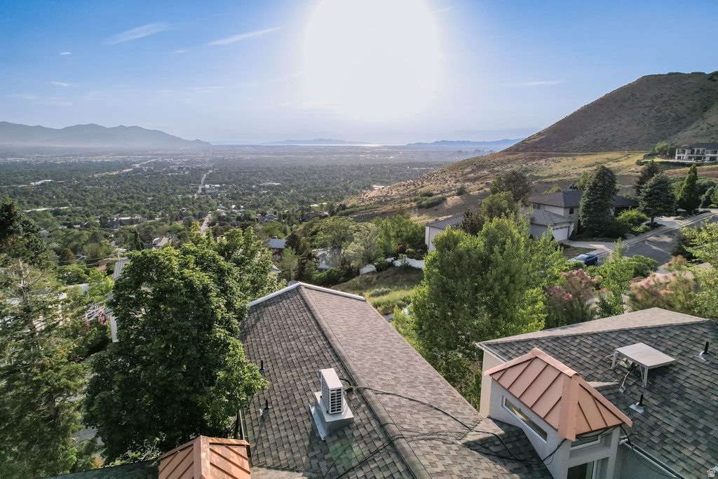 2093 S LAKELINE DR Salt Lake City, UT 84109