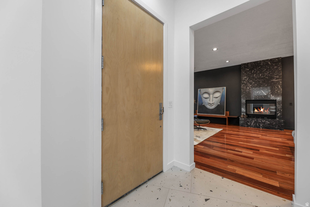 2093 S LAKELINE DR Salt Lake City, UT 84109