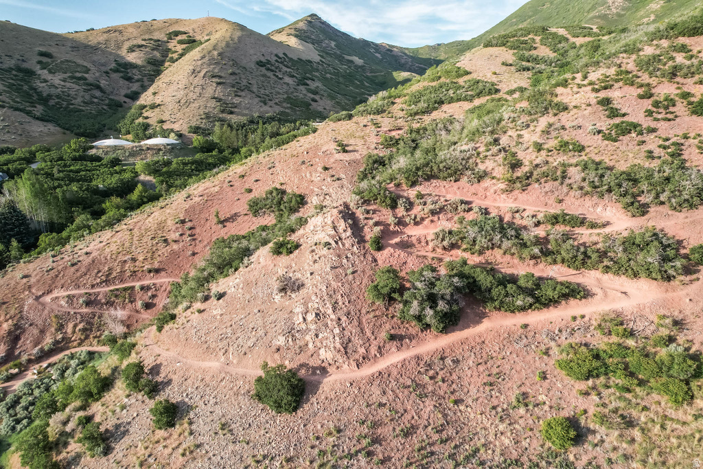 2093 S LAKELINE DR Salt Lake City, UT 84109