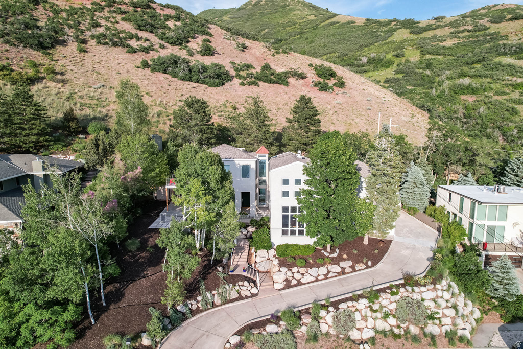 2093 S LAKELINE DR Salt Lake City, UT 84109