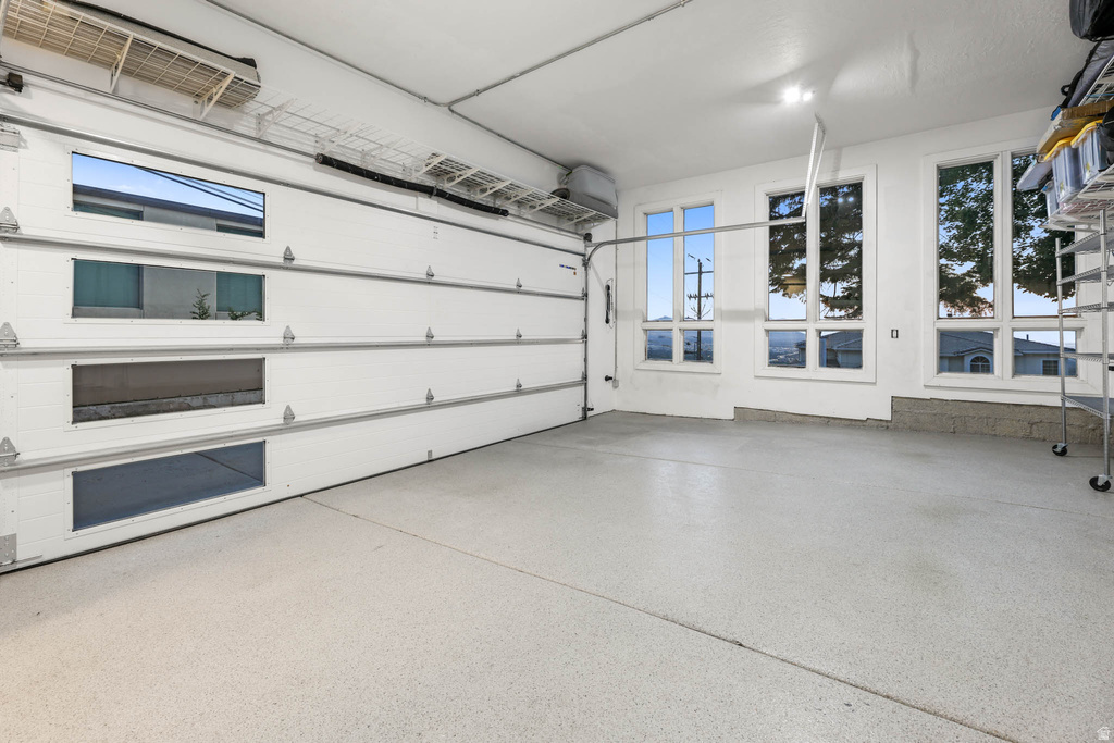 2093 S LAKELINE DR Salt Lake City, UT 84109