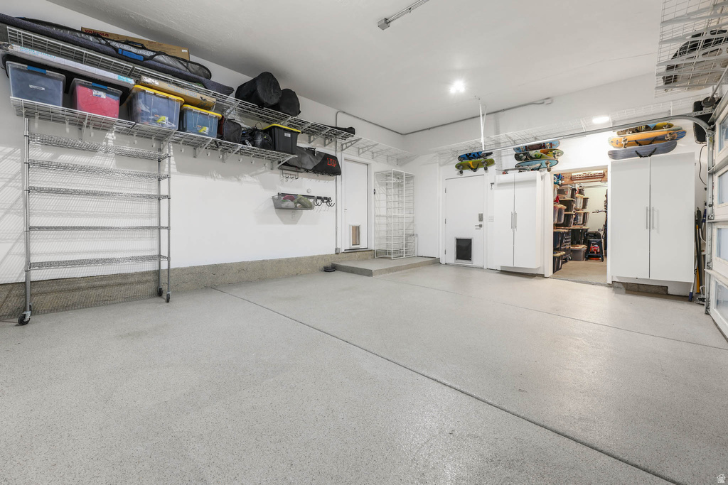 2093 S LAKELINE DR Salt Lake City, UT 84109