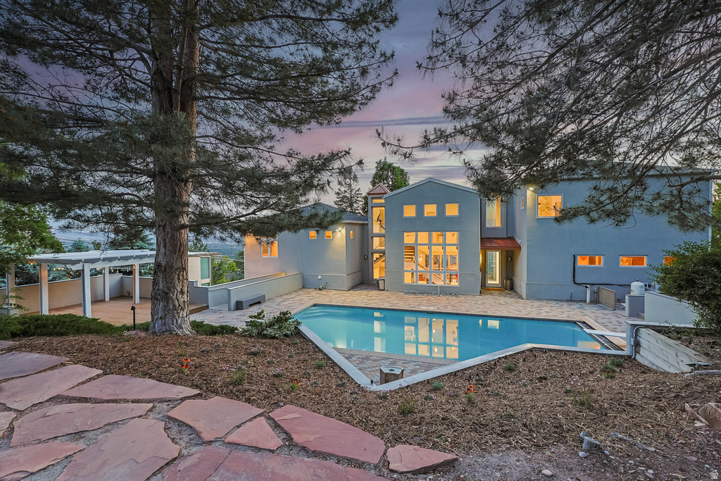 2093 S LAKELINE DR Salt Lake City, UT 84109