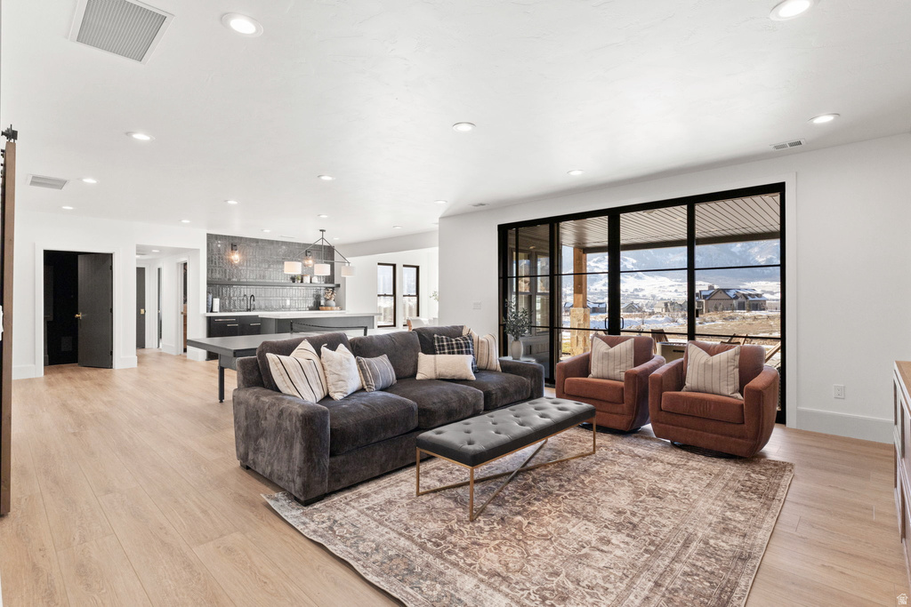 3669 N FOOTHILL LN Eden, UT 84310