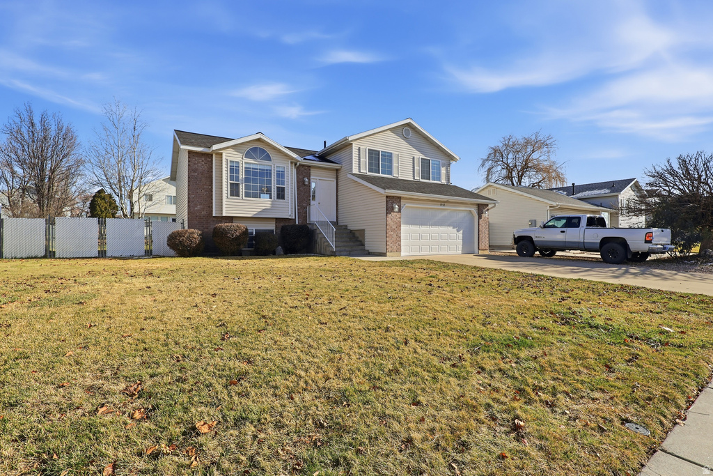 1932 N 810 W Clinton, UT 84015