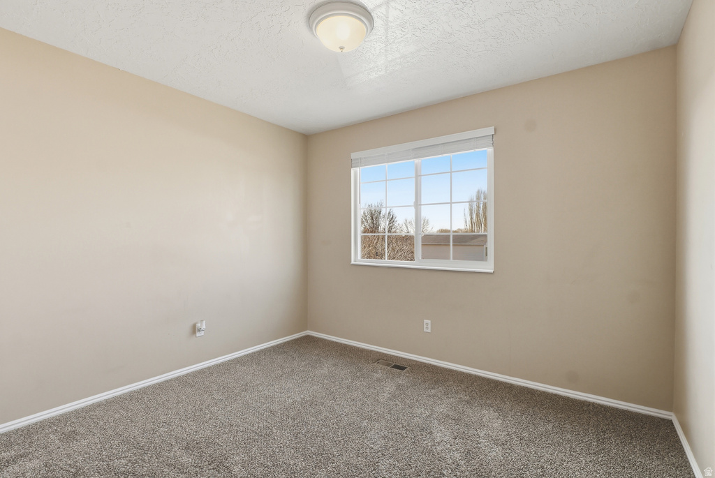 1932 N 810 W Clinton, UT 84015