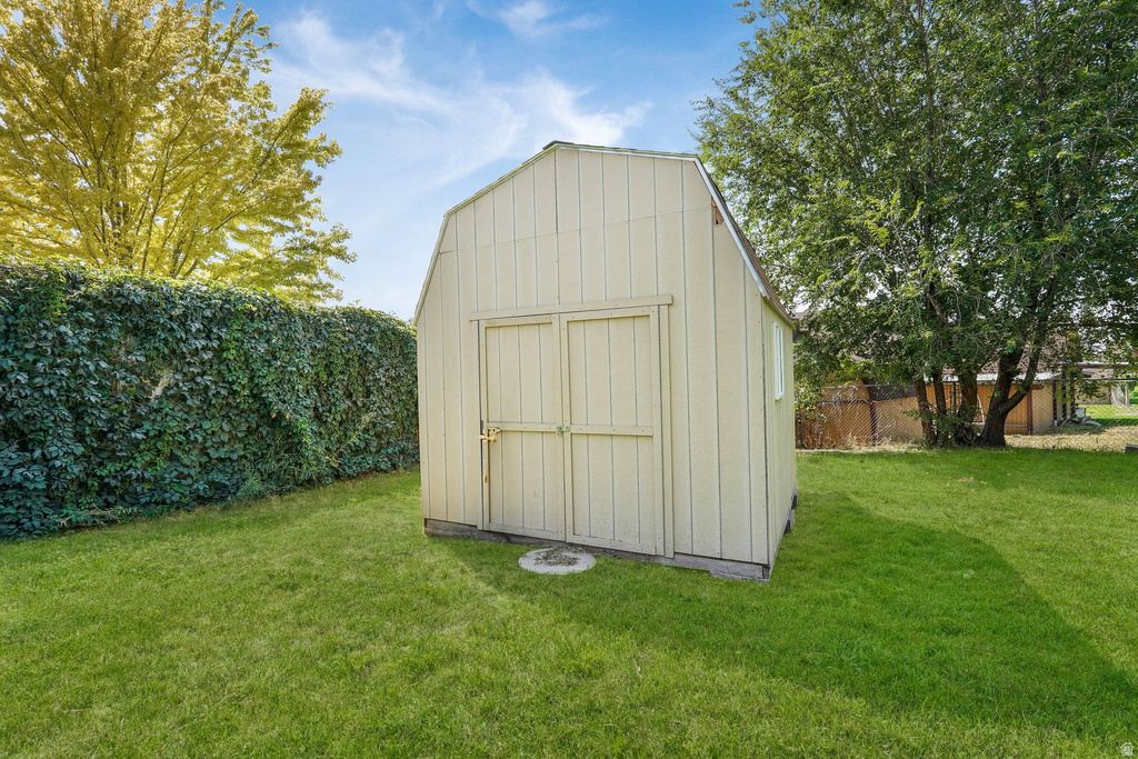 2735 N 400 E North Ogden, UT 84414