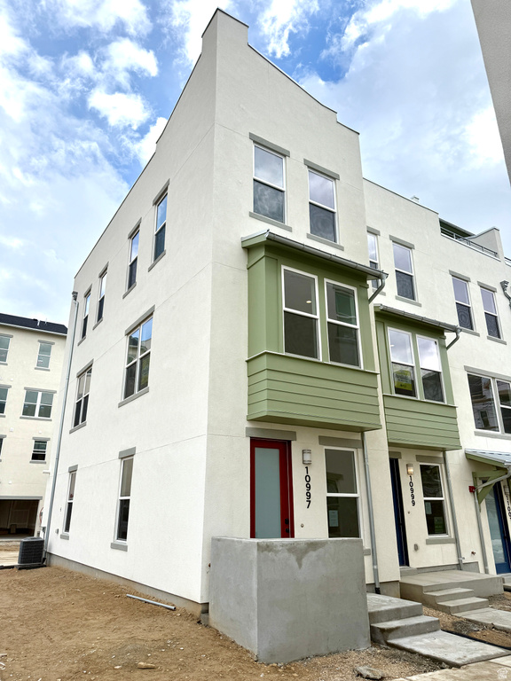 10997 S FREESTONE RD #110 South Jordan, UT 84009