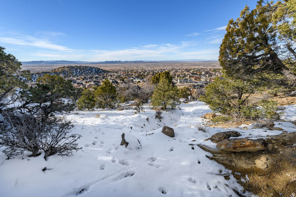 1960 N MAHOGANY CIR Cedar City, UT 84721