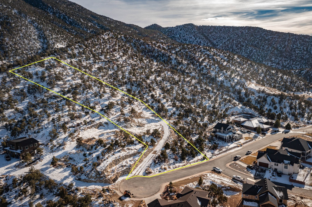 1960 N MAHOGANY CIR Cedar City, UT 84721