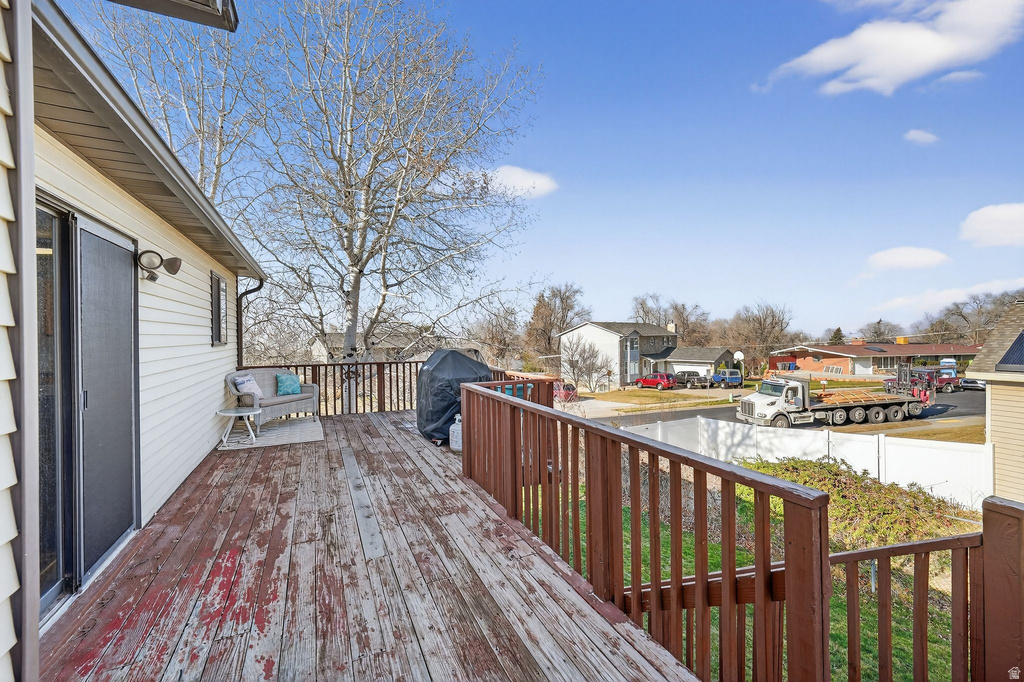 553 E 175 N North Salt Lake, UT 84054