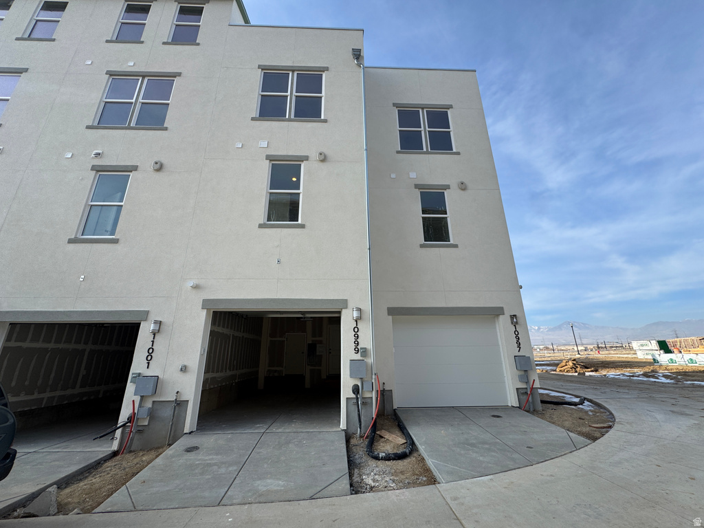 10999 S FREESTONE RD #111 South Jordan, UT 84009