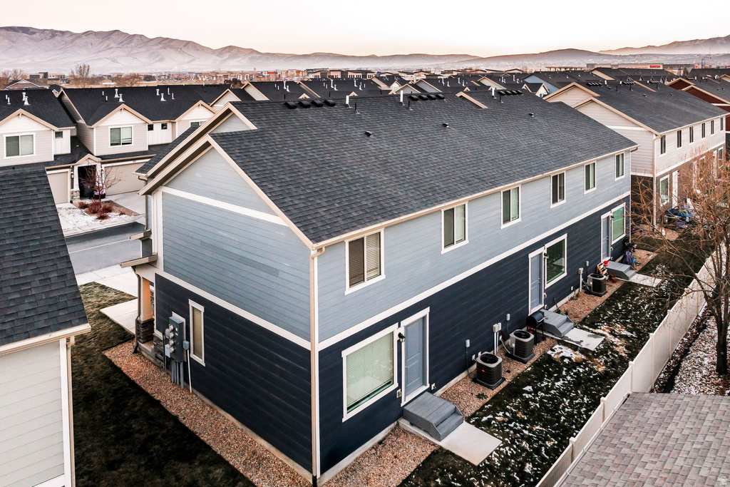 188 E RIVER BEND RD Saratoga Springs, UT 84045