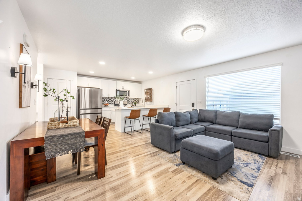 188 E RIVER BEND RD Saratoga Springs, UT 84045