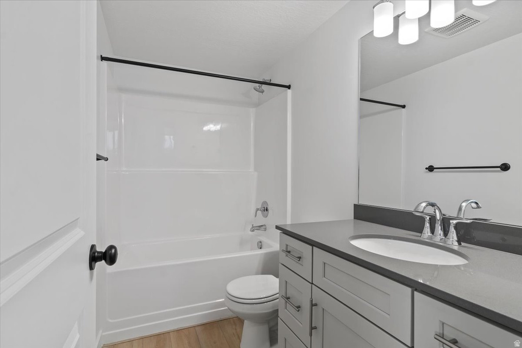 1538 E LIVI LN. LN #8 Saratoga Springs, UT 84043