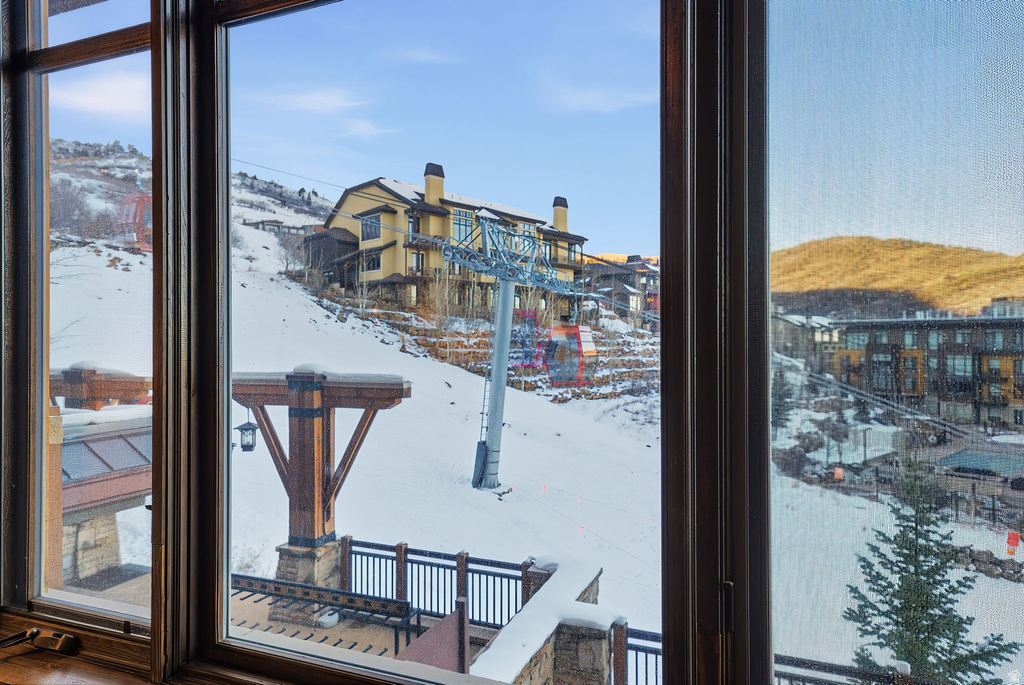 3551 N ESCALA CT #302 Park City, UT 84098