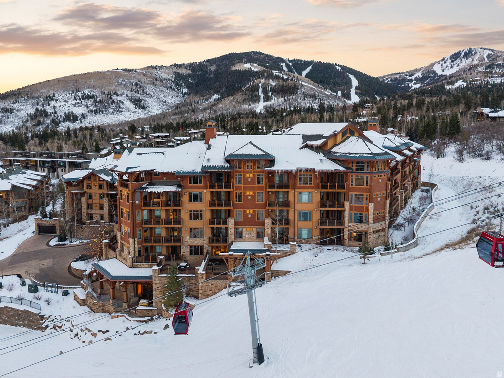 3551 N ESCALA CT #302 Park City, UT 84098