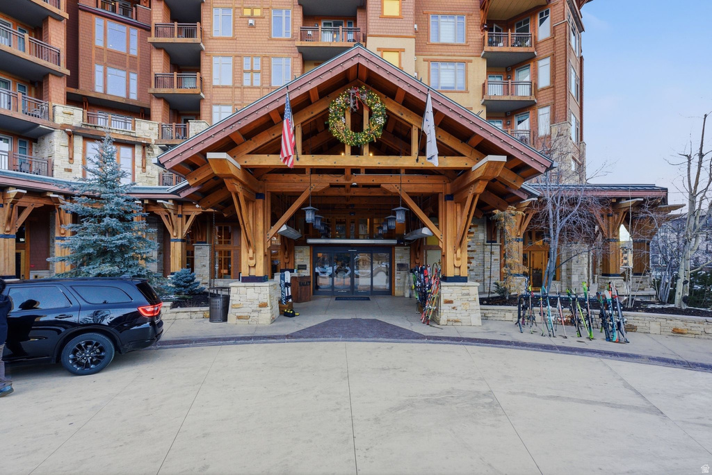 3551 N ESCALA CT #302 Park City, UT 84098