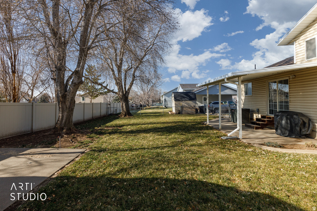 593 W 950 N Clinton, UT 84015