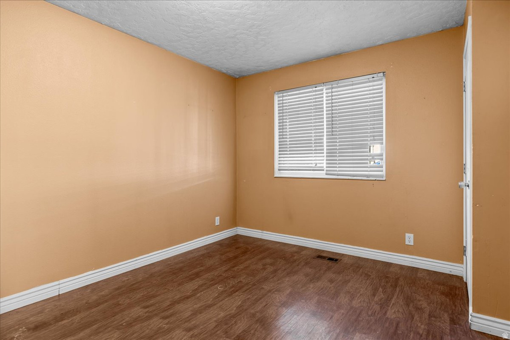 3633 S TOOLSON DR Magna, UT 84044