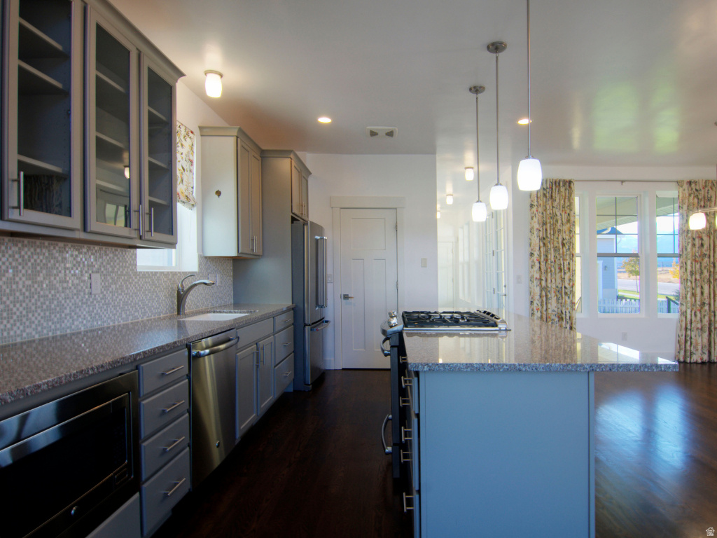 10328 S YELLOW KNIFE WAY South Jordan, UT 84009