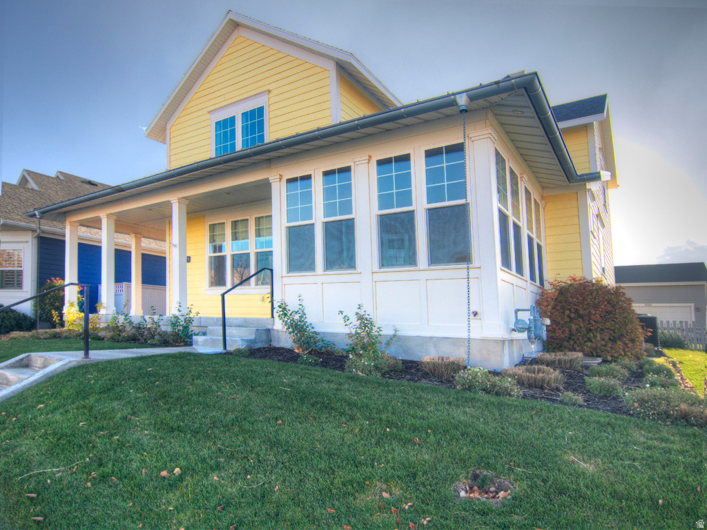 10328 S YELLOW KNIFE WAY South Jordan, UT 84009