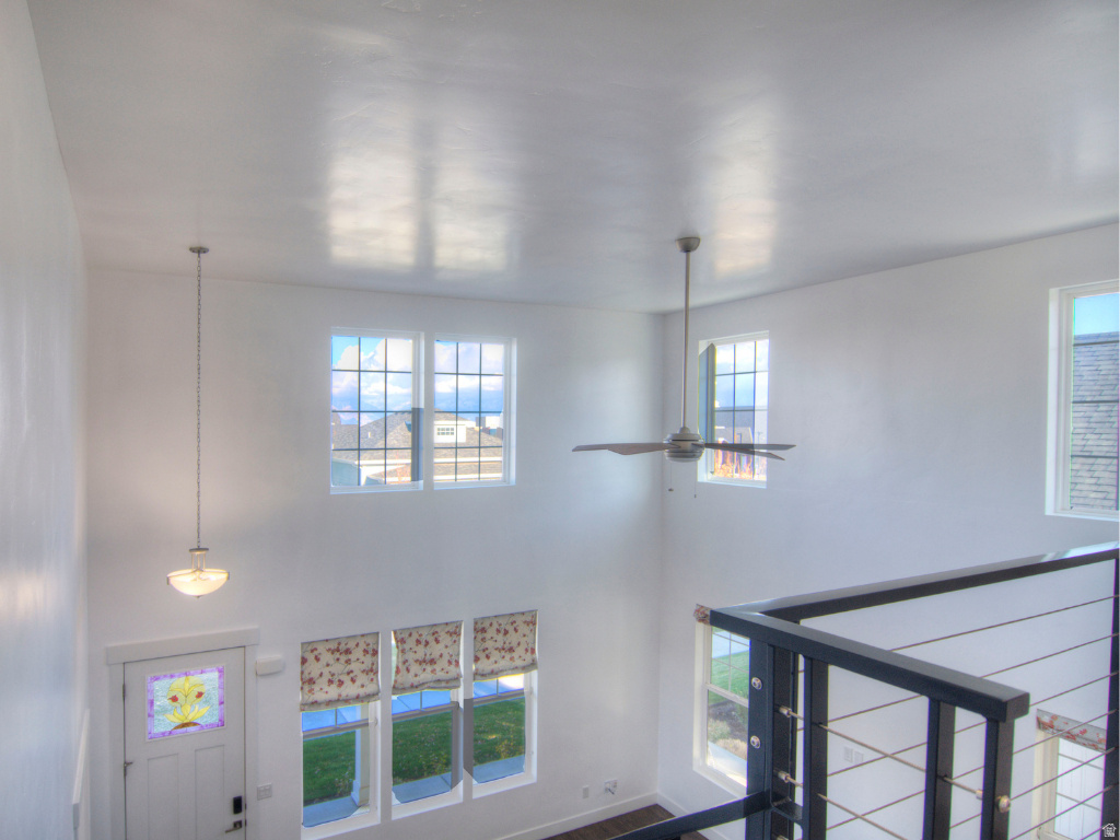 10328 S YELLOW KNIFE WAY South Jordan, UT 84009