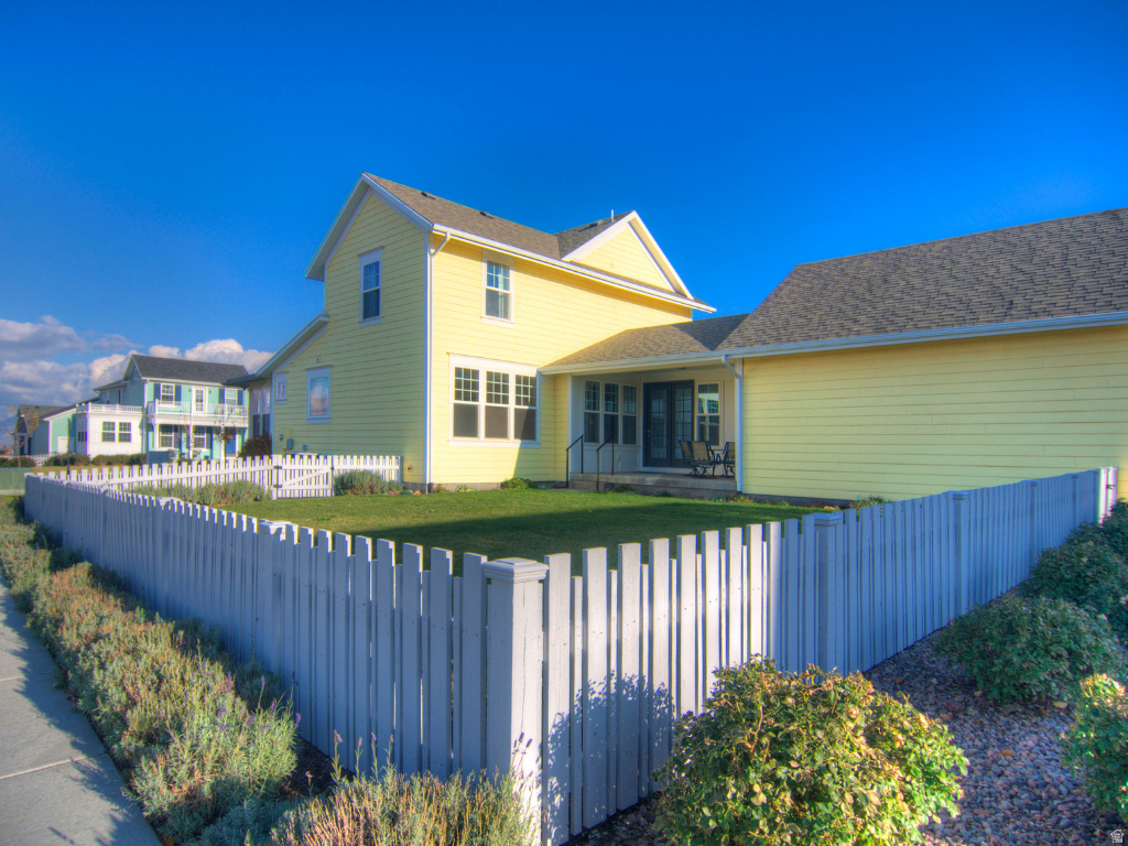 10328 S YELLOW KNIFE WAY South Jordan, UT 84009