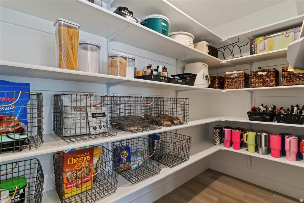 6510 S ASPEN LN South Weber, UT 84405