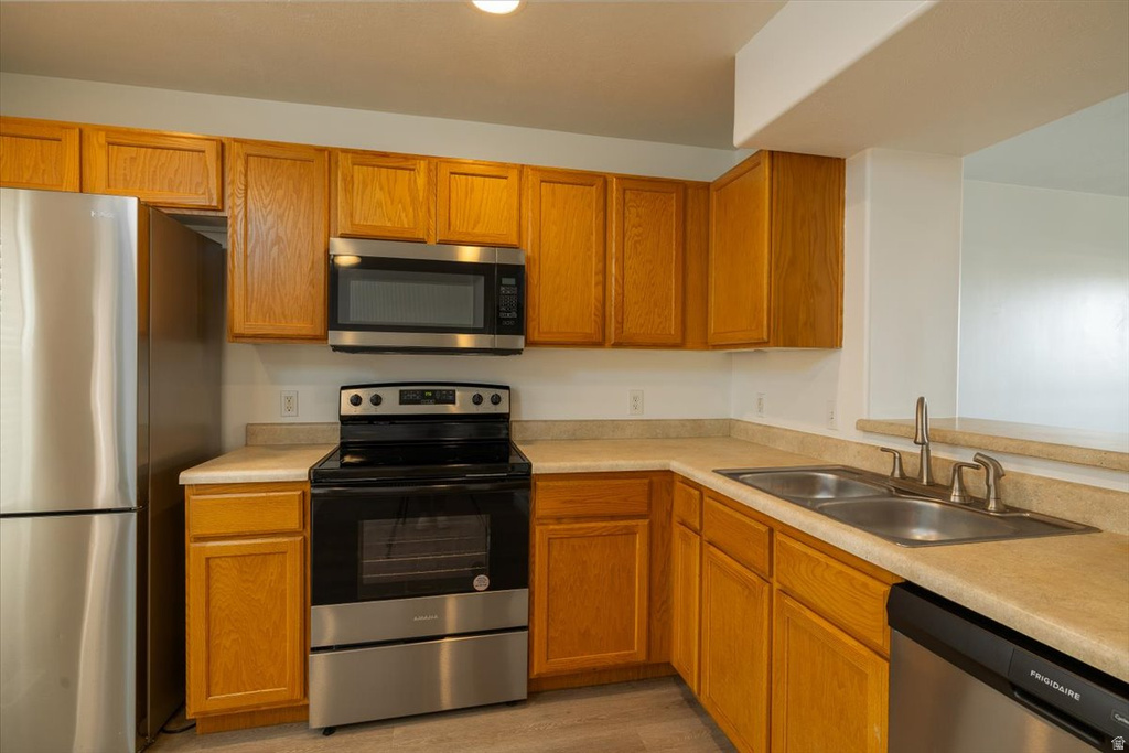 4753 S FALKIRK DR Murray, UT 84107