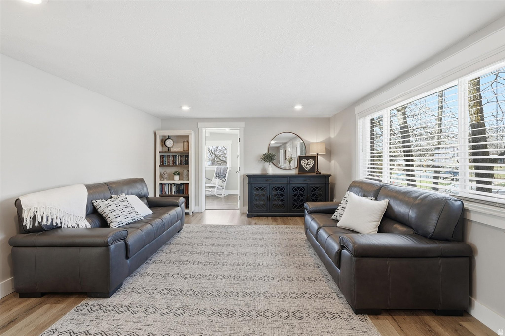 789 W 3500 N Pleasant View, UT 84414