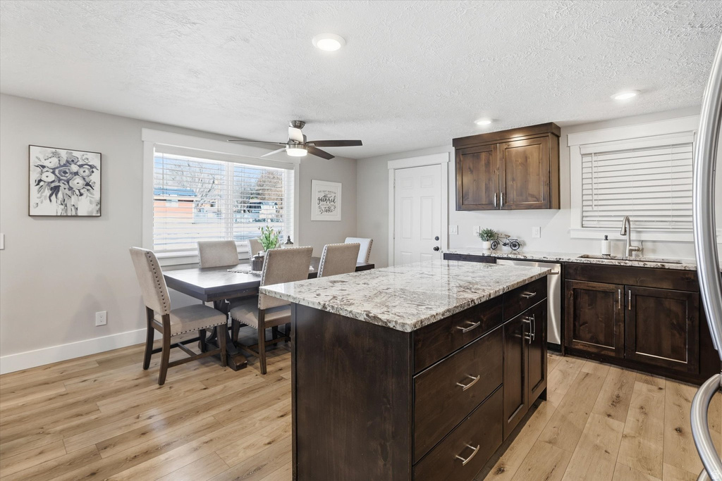 789 W 3500 N Pleasant View, UT 84414