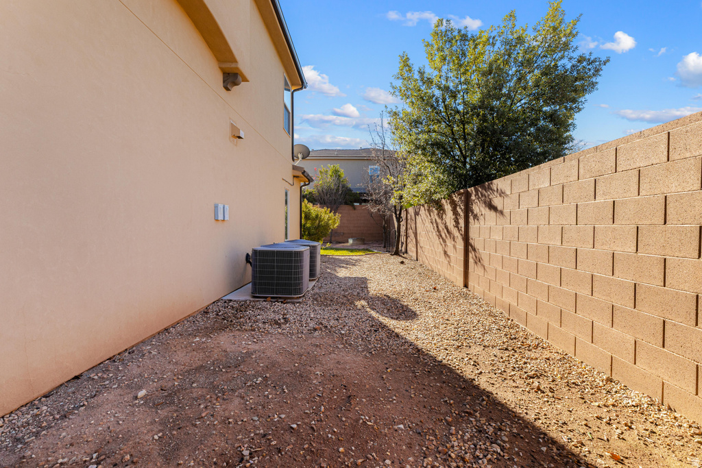 2946 E CARMINE DR St George, UT 84790