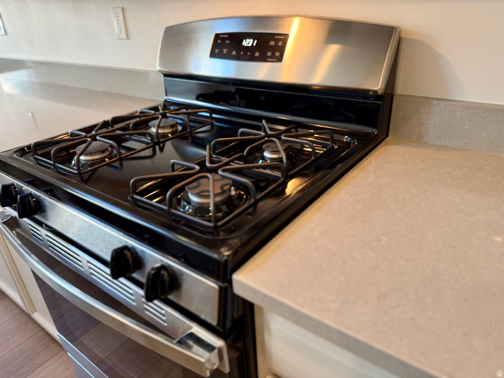 15085 S REINS WAY Bluffdale, UT 84065