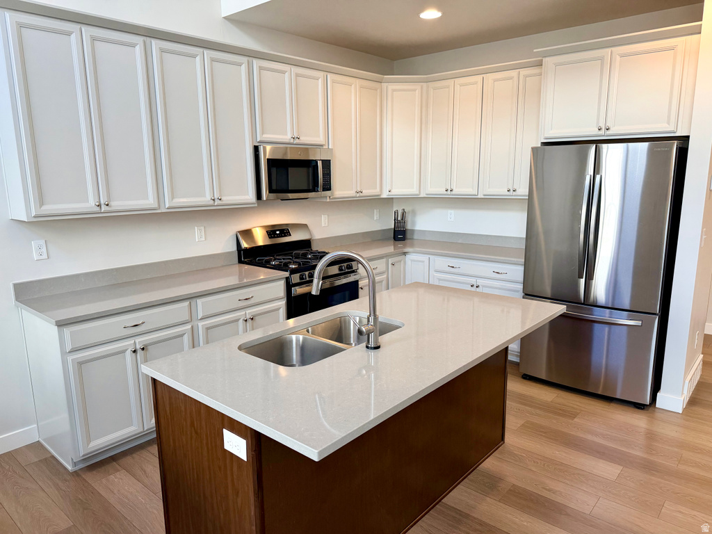 15085 S REINS WAY Bluffdale, UT 84065