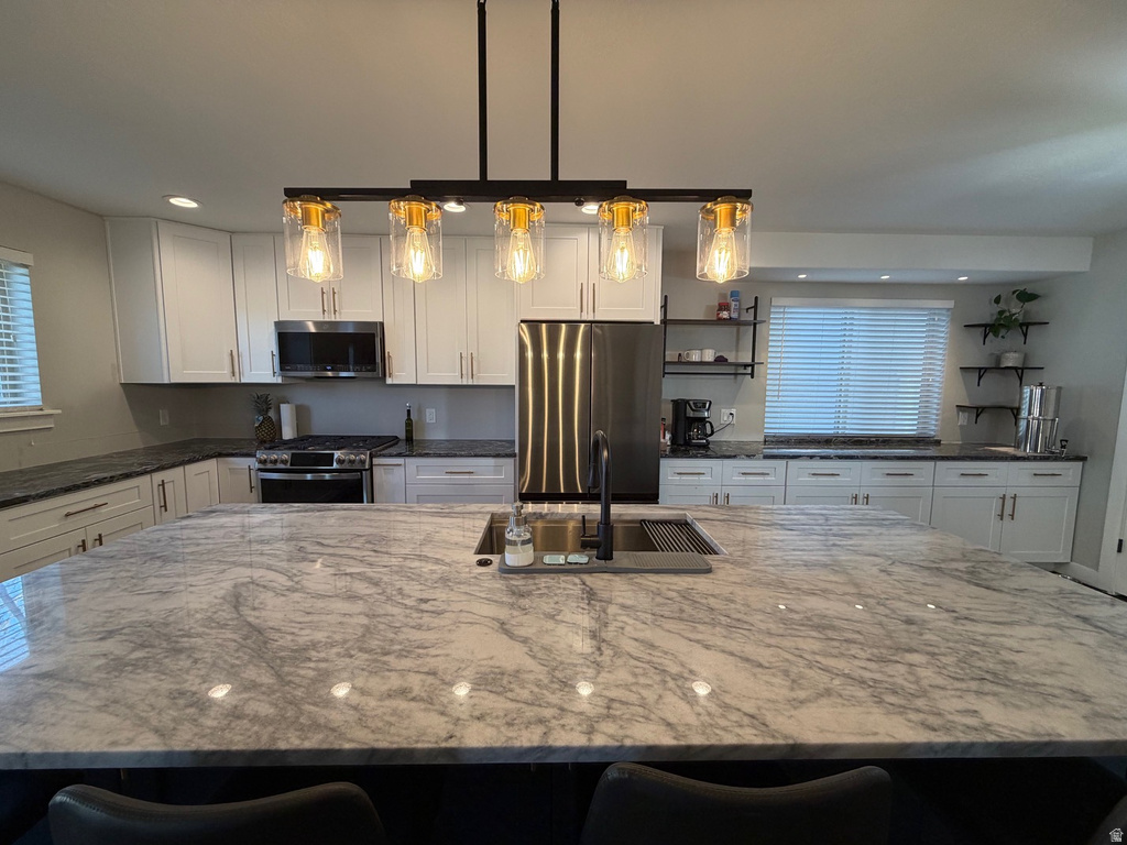 35 E WATER LN Vineyard, UT 84059