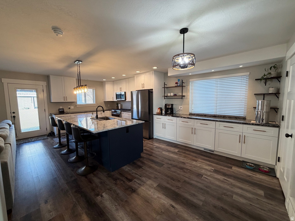 35 E WATER LN Vineyard, UT 84059