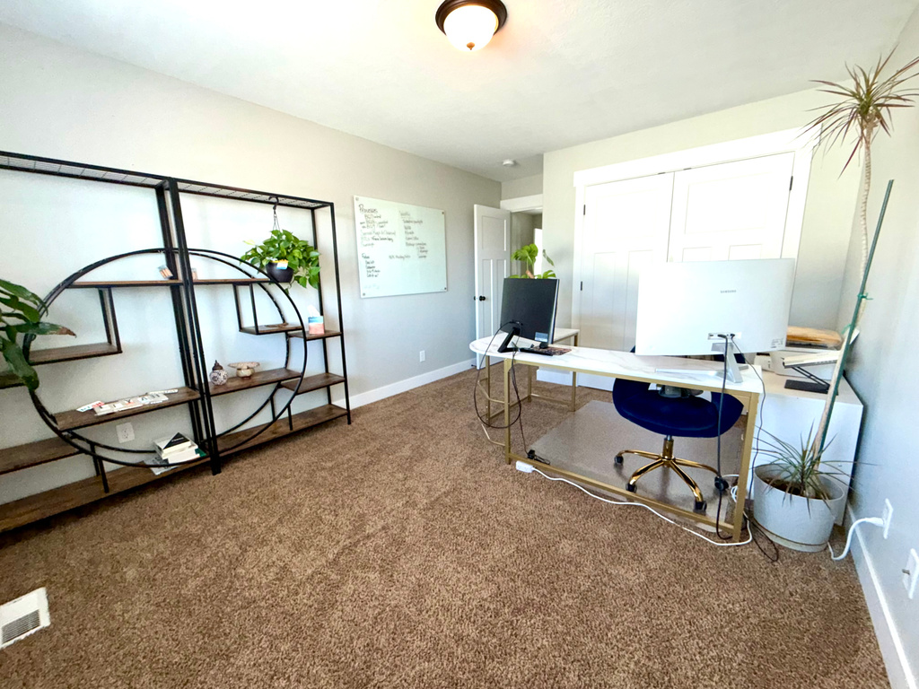 35 E WATER LN Vineyard, UT 84059