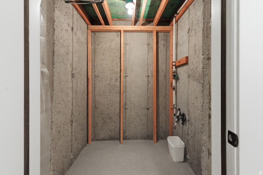 35 E WATER LN Vineyard, UT 84059