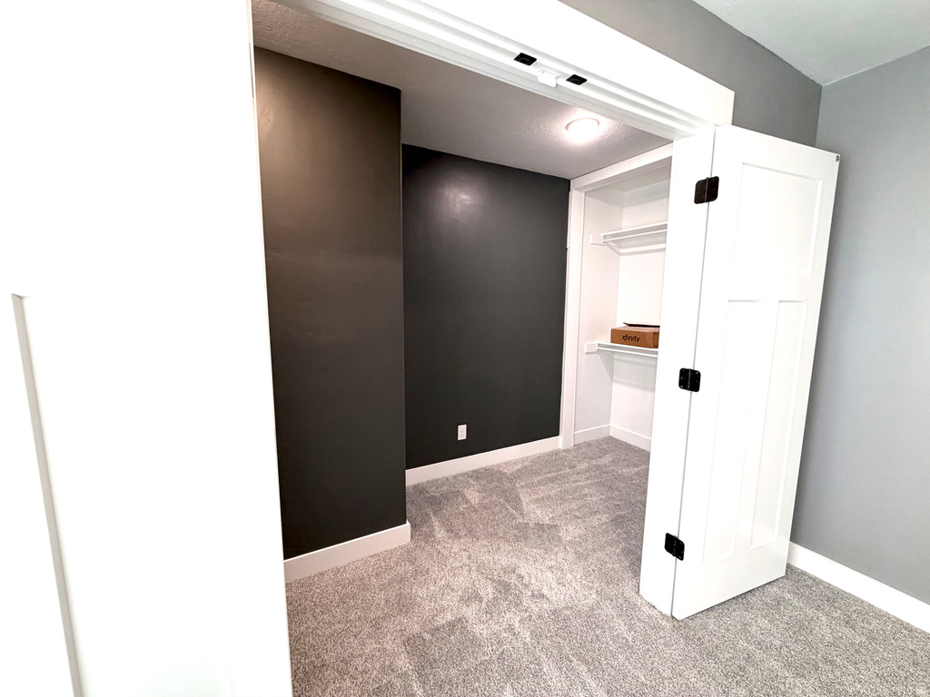 35 E WATER LN Vineyard, UT 84059