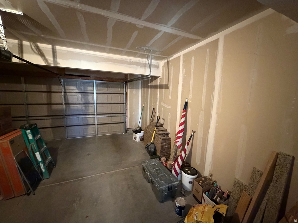 35 E WATER LN Vineyard, UT 84059