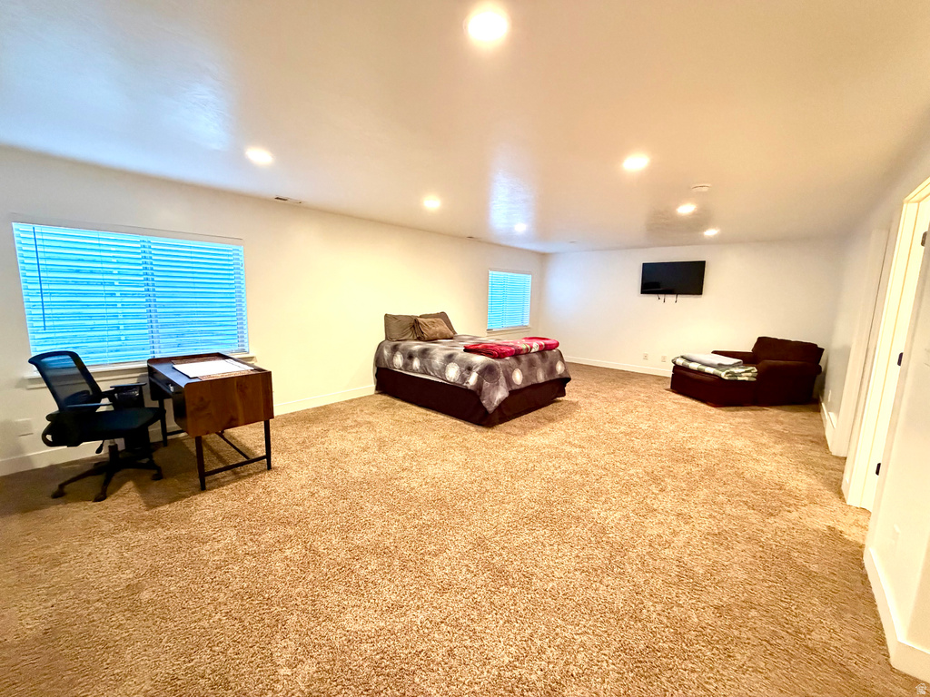 35 E WATER LN Vineyard, UT 84059